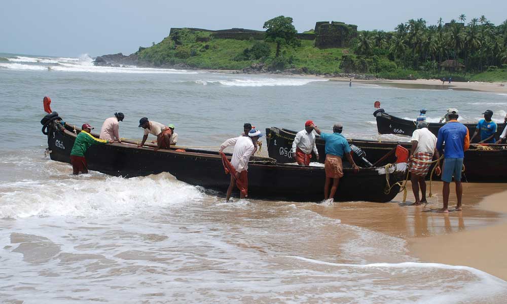 Collectivizing Fishermen for Sustainable Fishing and Ocean Plastic Solutions